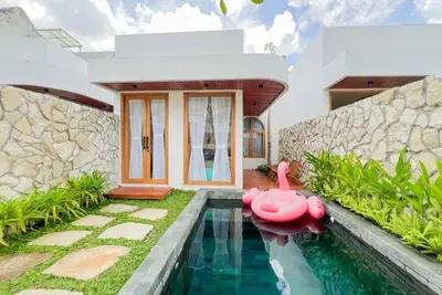 Among Villa Seturan
