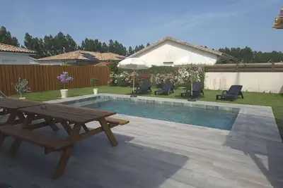 Image de Maison contemporaine avec piscine - 6-8 pers.