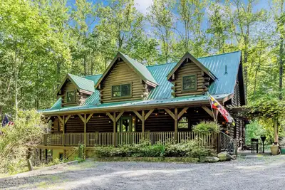 Image de Woodland Retreat • Craigside Lodge on Sugarloaf Mountain