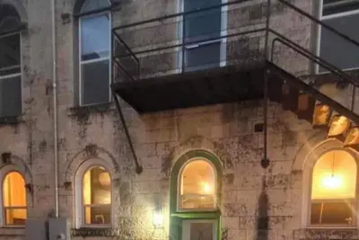 Image de 2-bedroom apartment in pleasant Elkader with Ac and charm
