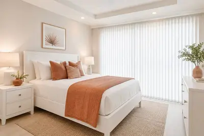 Image de Bright 1br Downtown Toronto Suite with Sofa Bed. City Fun Starts Here!