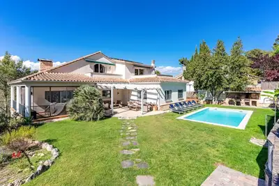 Image de Villa Arizona - Six Chambres Villa, Couchages 15