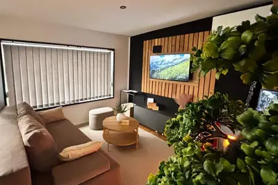 Image de Panorama House - Panoramic Mountain Retreat - Private Bbq & Sun Deck