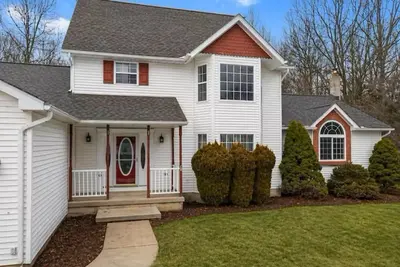 Image de 4br Pocono Dreamhouse: Arcade + Pool Oasis/Theatre