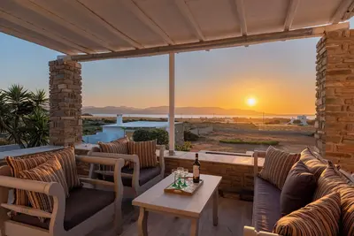 Image de Where the sea meets the sky your dream home in Paros with a view that never ends