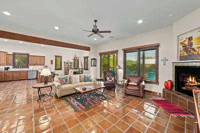 Image de Sanctuary 205 at Tubac Resort; 6-Seat Golf Cart, 3br/3ba, Walk to Golf & Spa