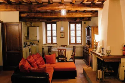 Image de Elegant Apartment in Paciano's Historic Center with 2 En-suite Bedrooms