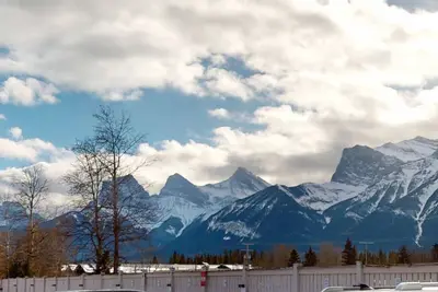Image de Mountain Escape | Near Banff | Bbq & Views