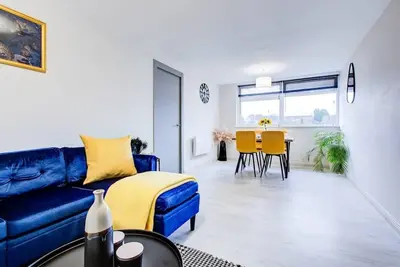 Image de 2Bd Flat l M40 nearby l Free Parking l Free Wifi