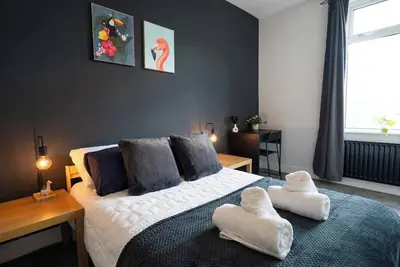 Image de Central 2 Bedroom House-Parking- by ViVi Stays