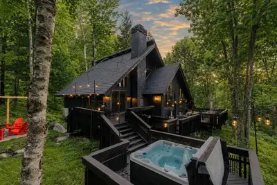 Image de Hot Tub|Firepit|Pets|Near Hiking, Lake & Okemo