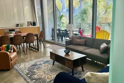 Image de Wynwood Art Loft • Huge Balcony • Gated Parking