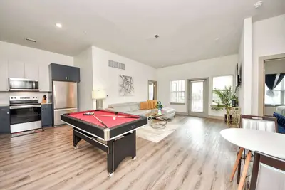 Image de Relaxing Houston Getaway | 2 King Suites + Game Ro