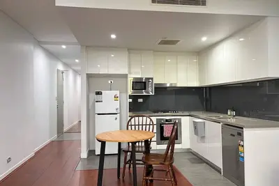 Image de Ryde · Warm 2br Stay near Train Station