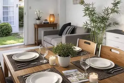 Image de Spacious 4-Bed Retreat in Vibrant Footscray