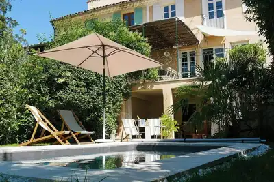 Image de Maison historique avec piscine à Nyons