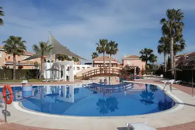 Image de 2 en duplex, à quelques pas de la plage, l'urbanisation Playas del Sur, Wifi