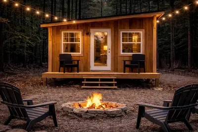 Image de Modern Rustic Tiny Home Surrounded by Peaceful Pines in Boles, Arkansas