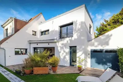 Image de Villa tout confort à 3 minutes à pied de la plage