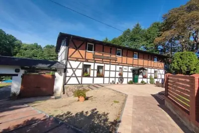 Image de La moitié d'une maison de vacances à la campagne