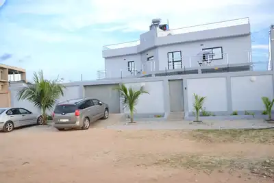 Image de Villa agréable avec piscine au bord de mer toute équipée,