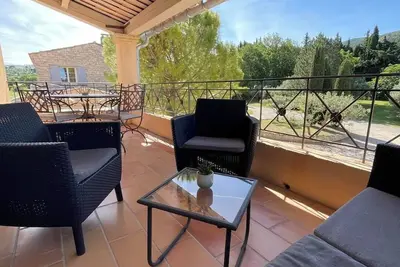 Image de Gîte climatisé avec piscine \"Le Rosé du Ventoux\" à Méthamis