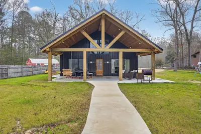 Image de 3-bedroom house on Angelina River