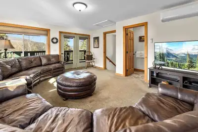 Image de Experience Montana Cabins - 9 homes on 15 acres