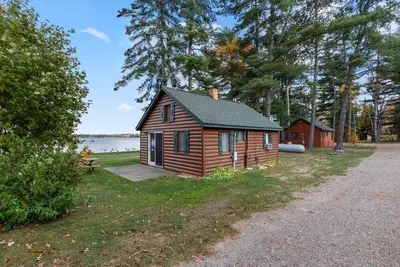 Cabin #2 - Half Moon Resort