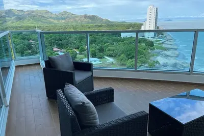Image de Stunning mountain ocean view 2 beds 2 baths Gorgona