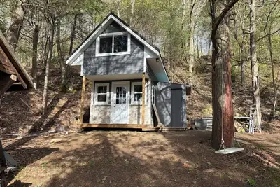 Image de Lakefront Cabin on The Big Rideau