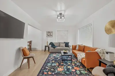 Image de Cozy 2-bedroom house in Lewiston near College and Hospital