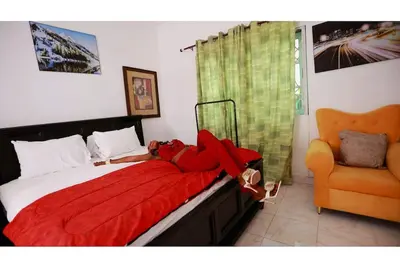Image de Lovely 3-bedrooms apartment with Ac in vibrant Accra