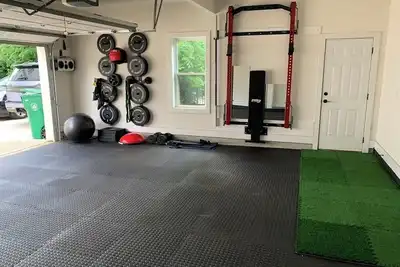 Image de Luxury World Cup Hq - 13 min drive to Mbs - Near Marta · Bar · Theater · Gym