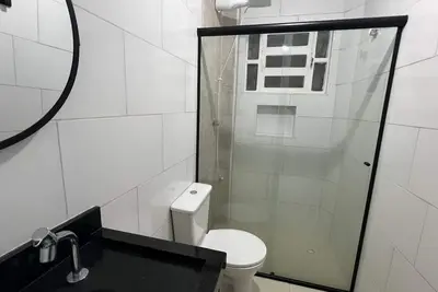 Image de Fully renovated apartment with a partial sea view.