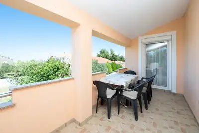 Image de Appartement de deux chambres avec la terrasse Vrsi, Zadar (A-25947-a)