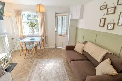 Image de Holly Cottage in the Heart of Sherwood Forest. Dog and family friendly!