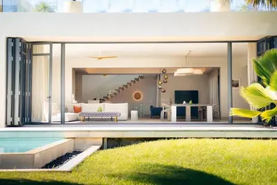 Image de Designer Villa – Anahita Golf Resort Luxury Residence