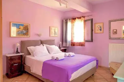 Image de Helectra Gem - A Lilac Nest in Kefalonia