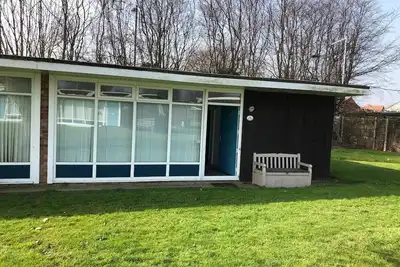 Image de Well equipped chalet on quiet site with Club House and heated pool (in season).