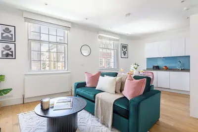 Image de Soho Stay - Prime 1br Near Theatres & Dining