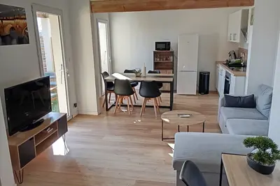 Image de T2 Moderne au calme Terasse. Wifi. Clim.