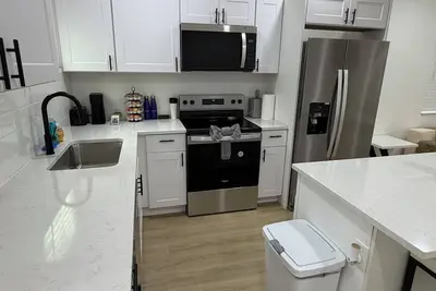 Image de Welcoming 2-bedroom house with Ac in vibrant Miami