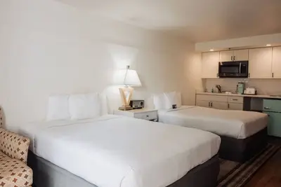 Image de Hotel with 1 bedroom and Ac in peaceful Honolulu