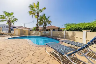 Image de Cozy Peaceful 3br2ba Getaway ~ Close2Beach ~ Pool