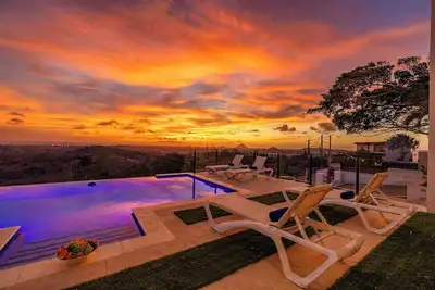Image de Jamanota Hills Villa  AmazingView  Infinity Pool