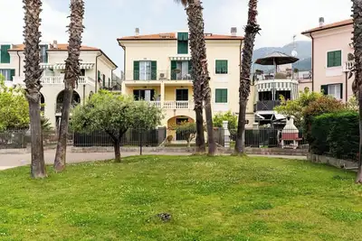 Image de Confortable appartement pour 4 personnes avec climatisation, Wifi, piscine et terrasse