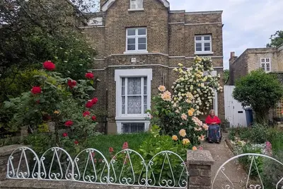 Image de Stylish early Victorian garden apartment located near centre of London Uk