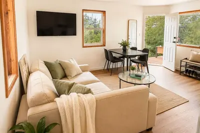 Image de Beautiful View, Pet Friendly, Rural, Luna Blanca Lookout