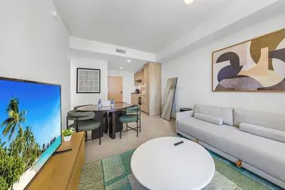 Image de Sky-High 25th Floor 1-Br in Miami Worldcenter